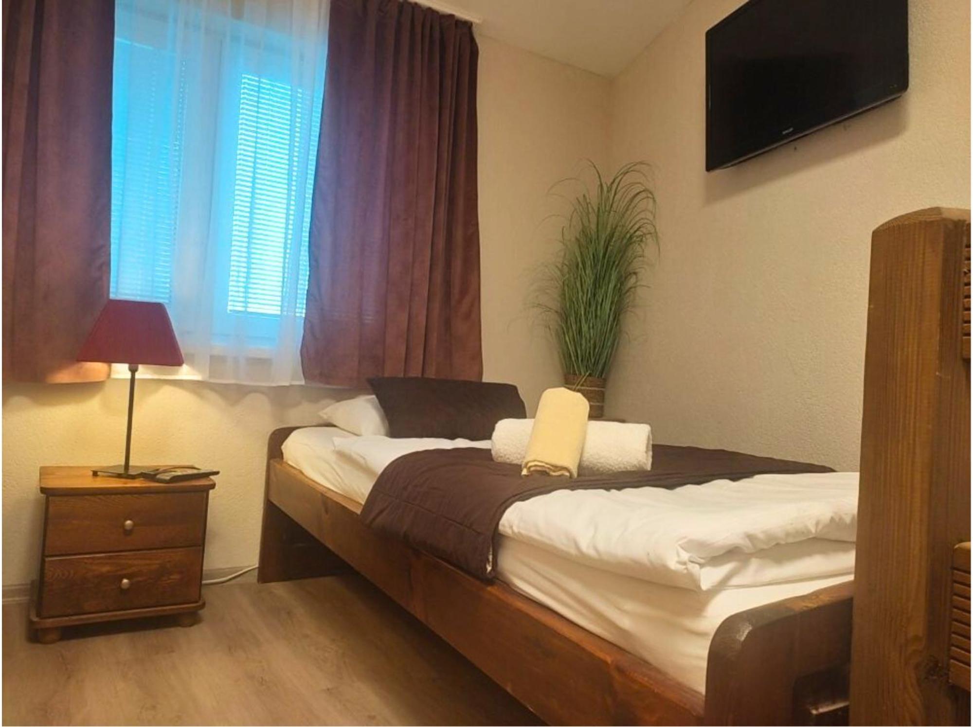 Spa & Pool Apartments Prestige Villa Ivica Marianka Exteriér fotografie